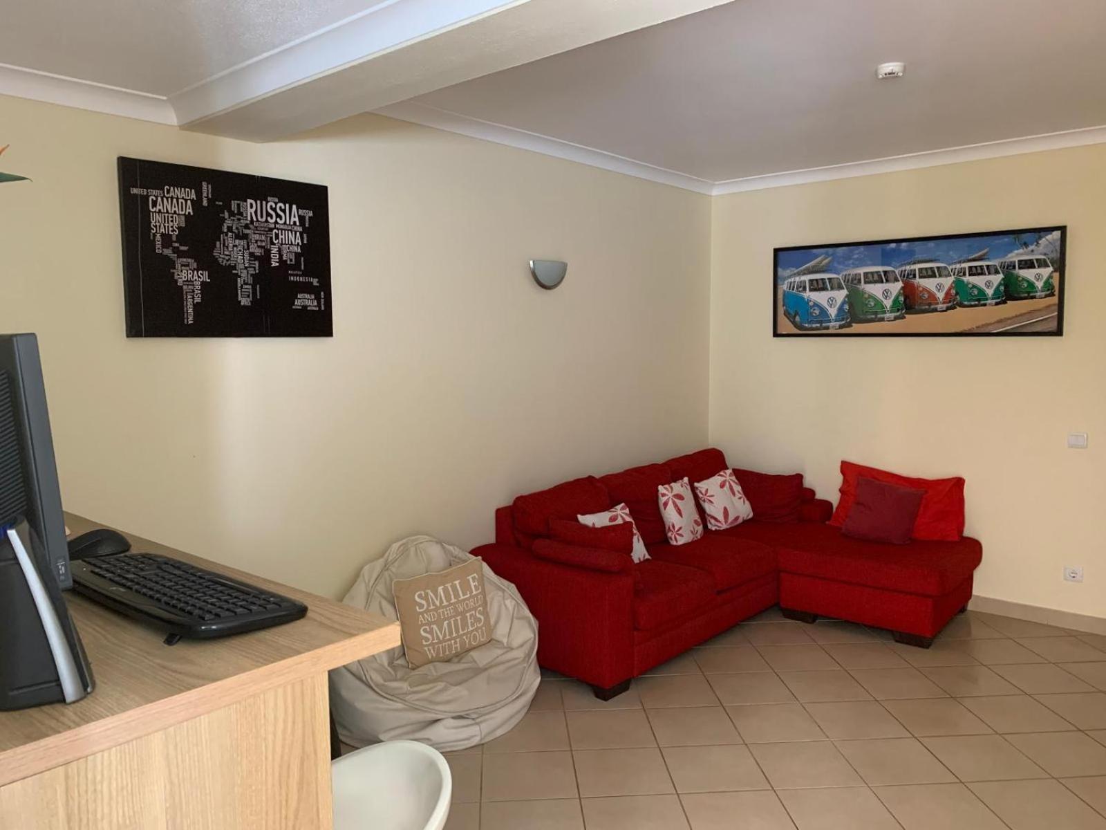 Blue Moon Guesthouse Lagos Ngoại thất bức ảnh