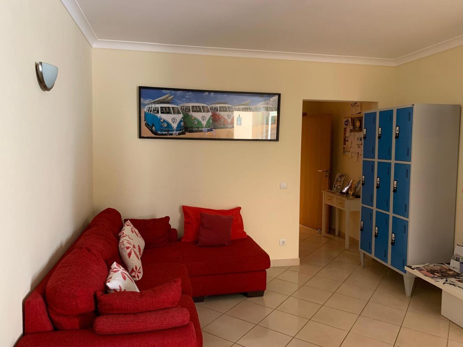 Blue Moon Guesthouse Lagos Ngoại thất bức ảnh
