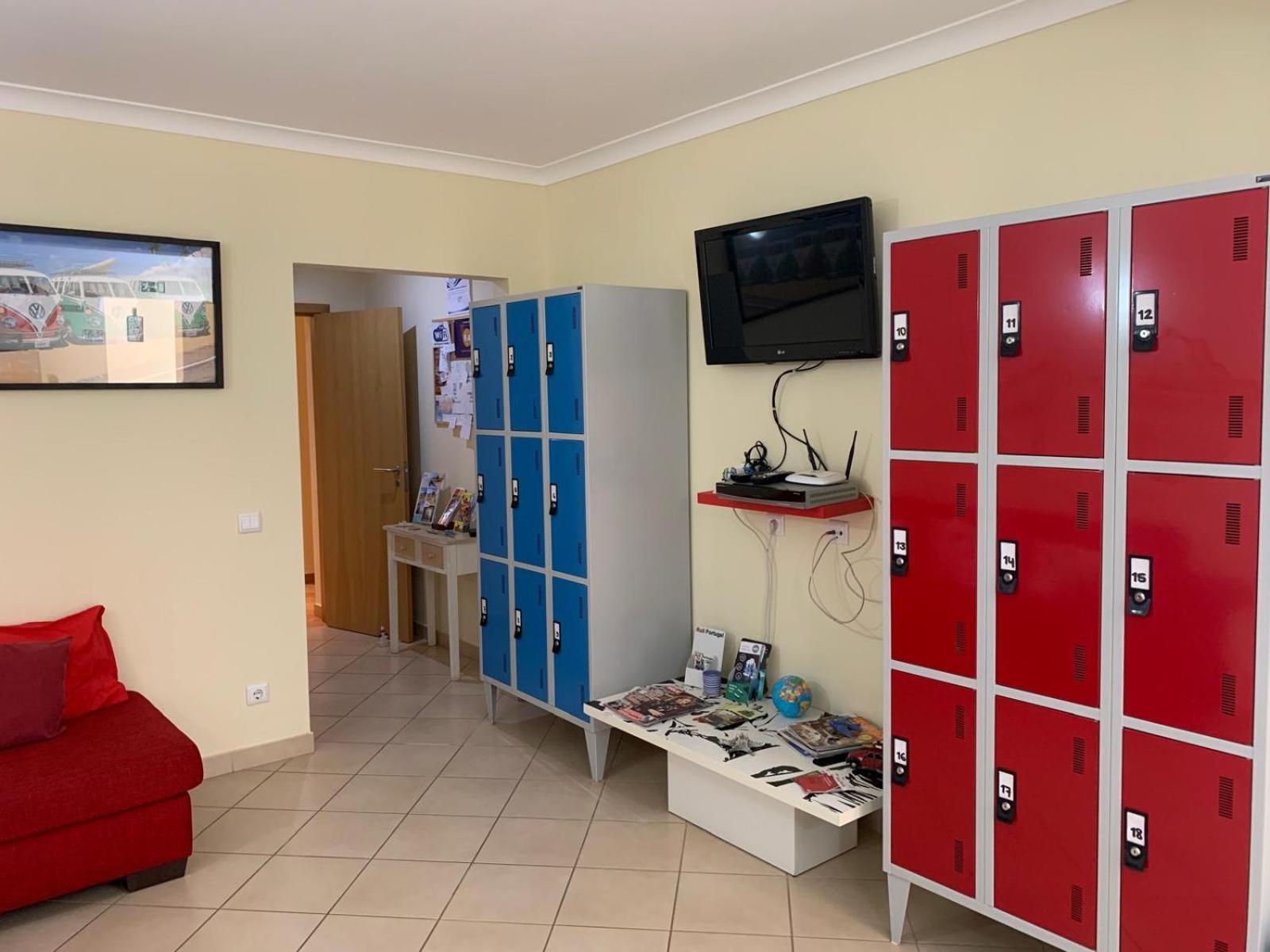 Blue Moon Guesthouse Lagos Ngoại thất bức ảnh