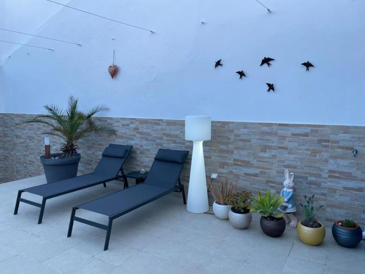 Blue Moon Guesthouse Lagos Ngoại thất bức ảnh