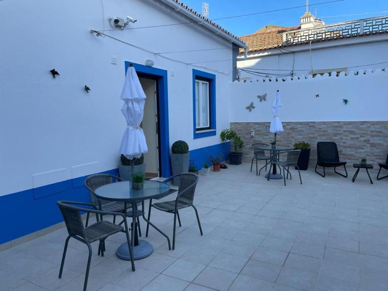 Blue Moon Guesthouse Lagos Ngoại thất bức ảnh