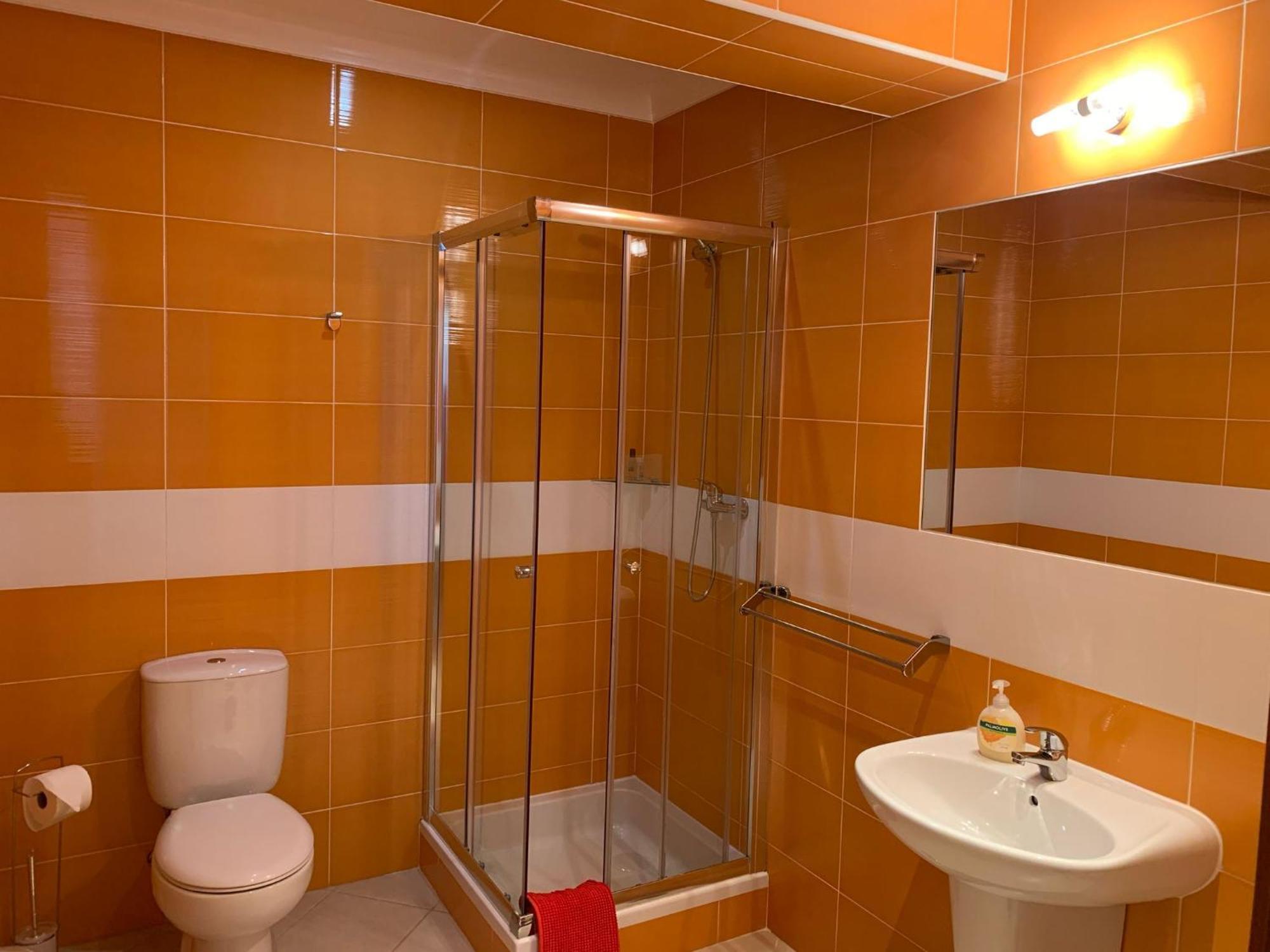 Blue Moon Guesthouse Lagos Ngoại thất bức ảnh