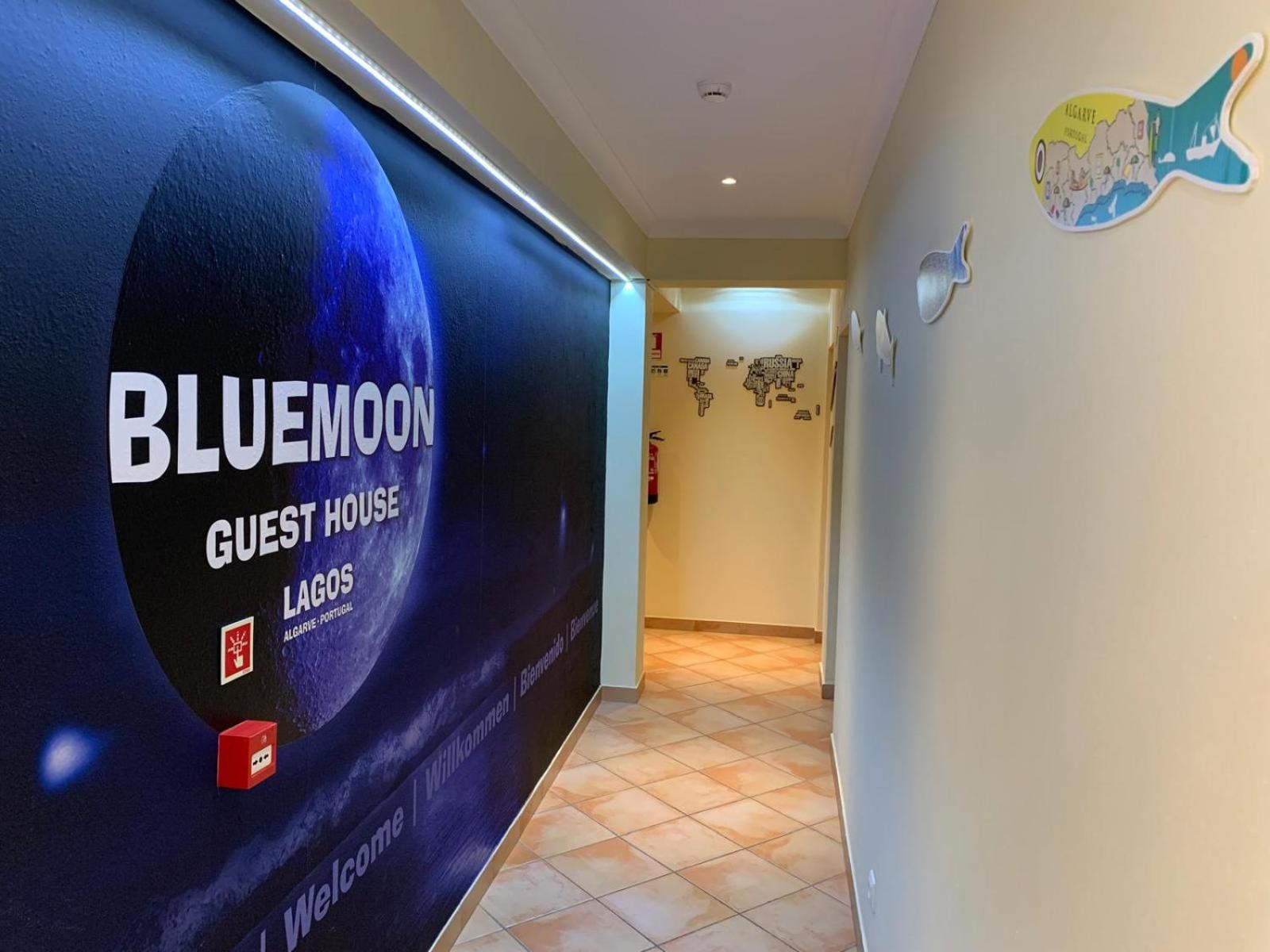 Blue Moon Guesthouse Lagos Ngoại thất bức ảnh