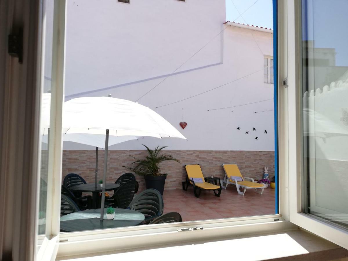 Blue Moon Guesthouse Lagos Ngoại thất bức ảnh